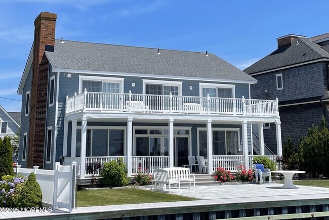 Foto del edificio - 1118 Barnegat Ln