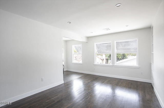 Foto del edificio - 3291 Perlita Ave