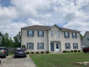 Building Photo - 205 S Pointe Dr