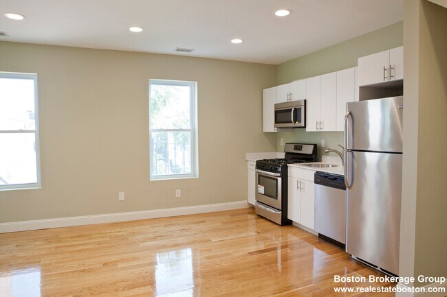 Foto del edificio - 4 Kearsarge Ave