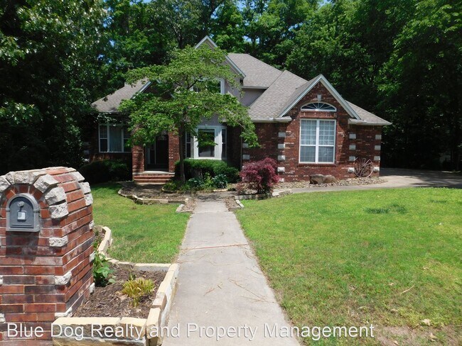 Foto del edificio - 4 br, 3.5 bath House - 310 Laurinda Drive