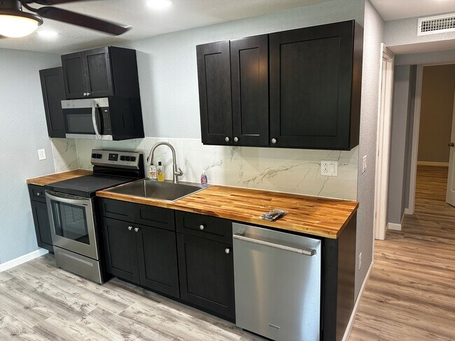 Building Photo - 26578 MO-5