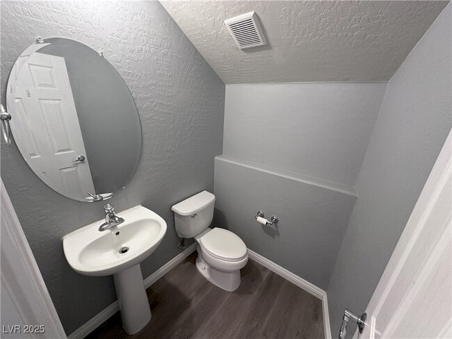 Building Photo - 5427 Wesleyan Ct