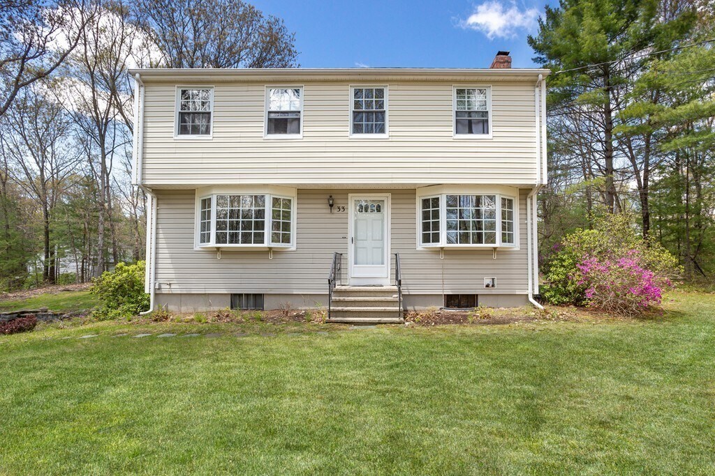 Foto principal - 33 Tucker Rd