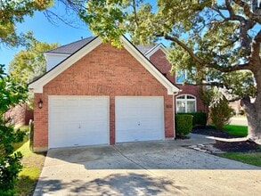 Building Photo - 1326 Delmont Ct