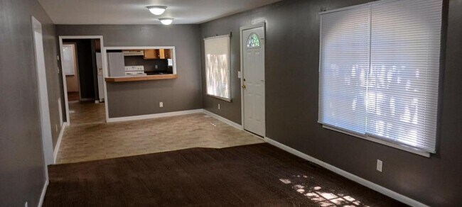 Foto del edificio - 25 E Belvue Rd