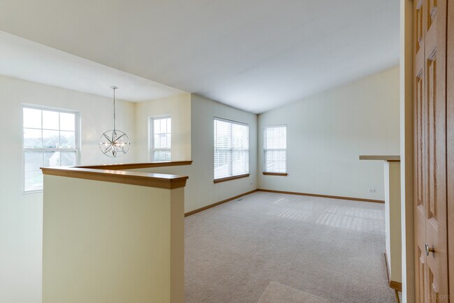 Foto del edificio - 752 Woodewind Dr
