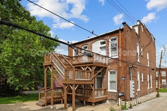 Building Photo - 3021 Iowa Ave