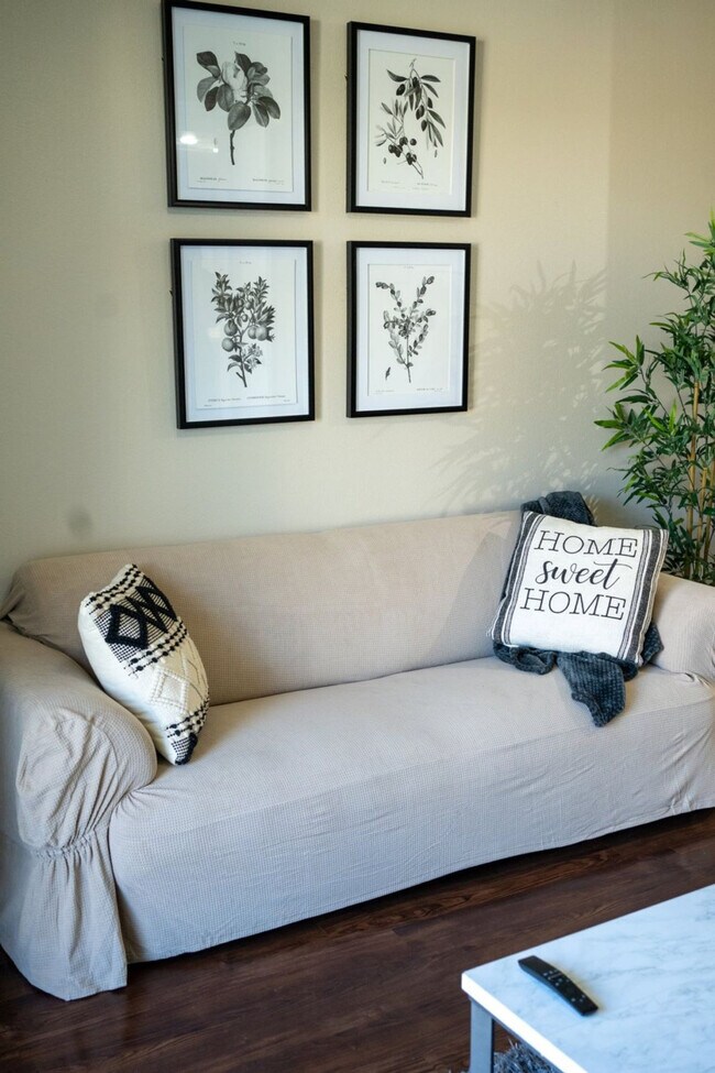 Foto del edificio - 791 Town and Country Blvd