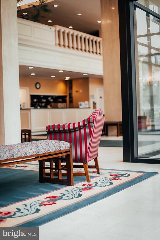 Building Photo - 1300 Army Navy Dr