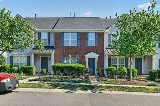 Building Photo - 4903 Sunburst Ln