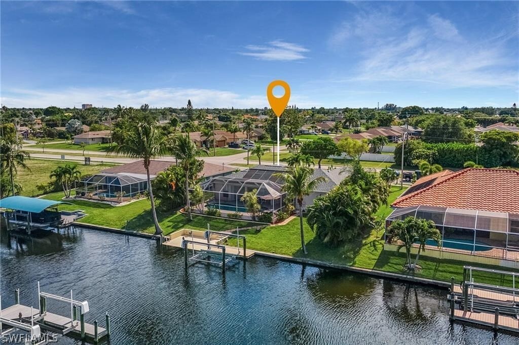 Primary Photo - 4307 Pelican Blvd