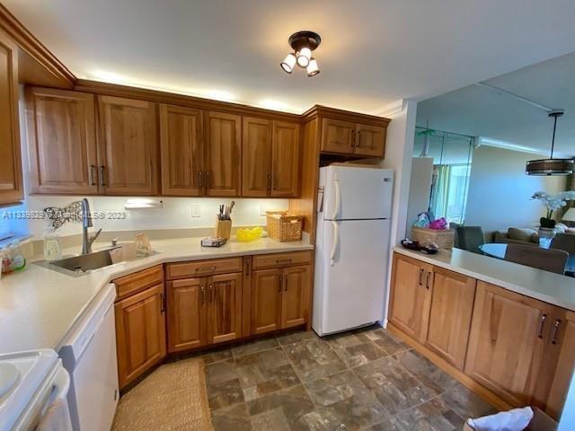 Foto principal - 8900 Washington St