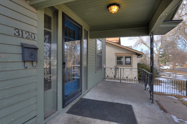 Building Photo - 3120 Fontenelle Blvd