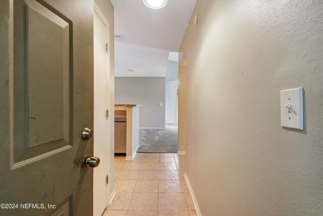 Foto del edificio - 7701 Timberlin Park Blvd