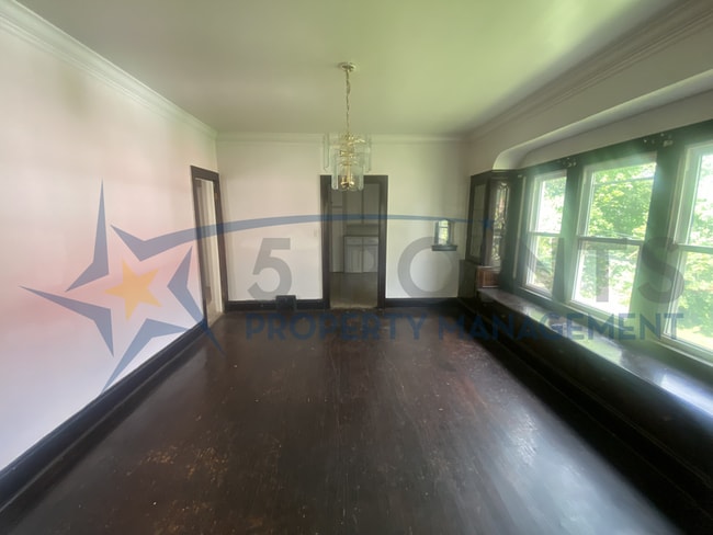 Foto del edificio - 3656 E 147th St