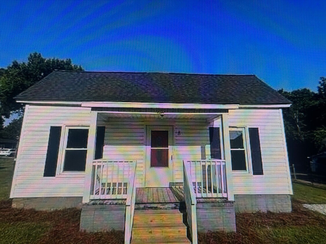 Photo - 8 Hames St (Lexington, NC)