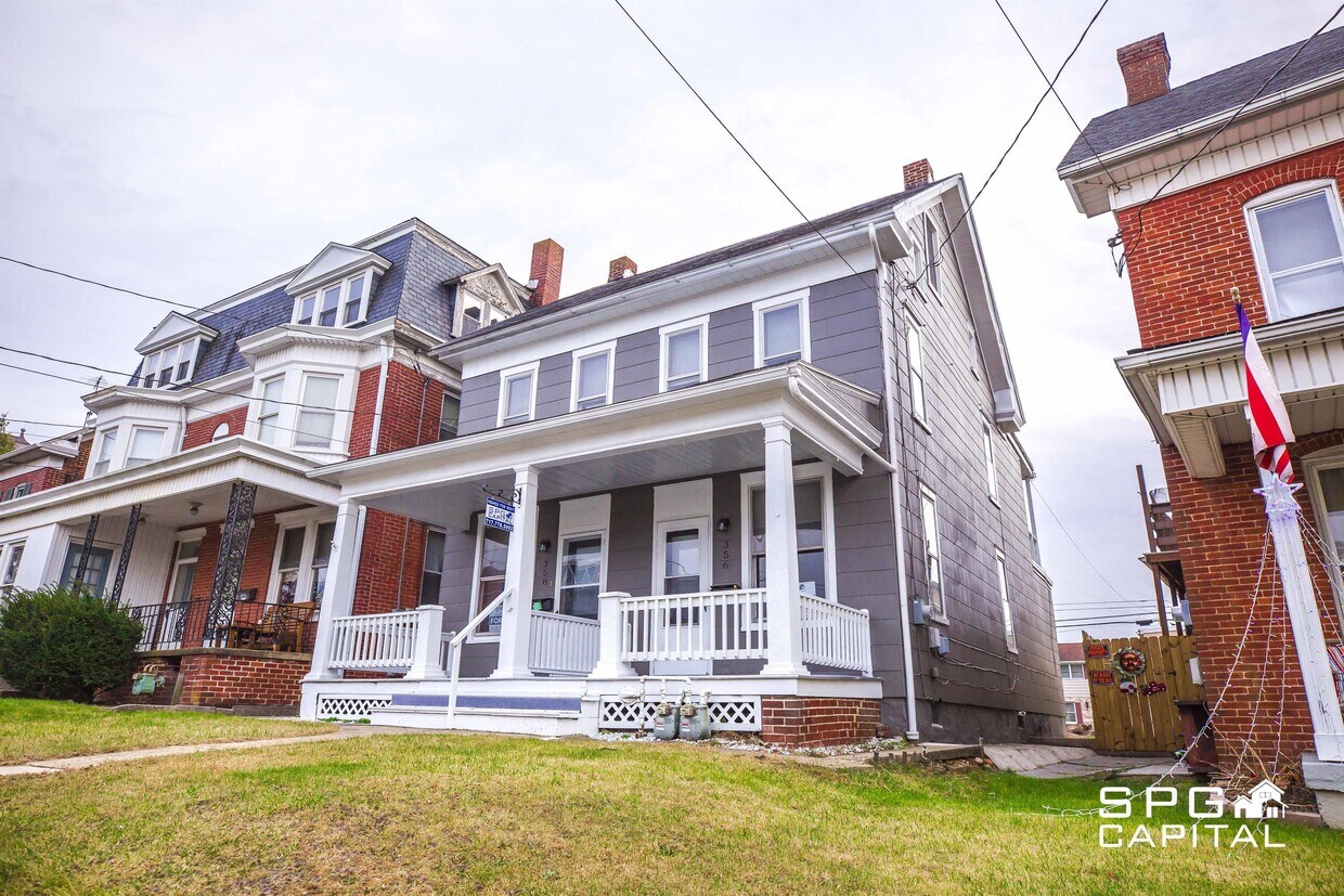 Primary Photo - 356 E Main St
