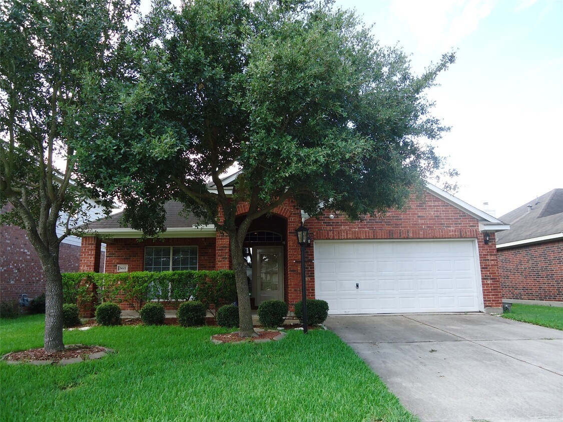 Foto principal - 5611 Eagle Sky Blvd