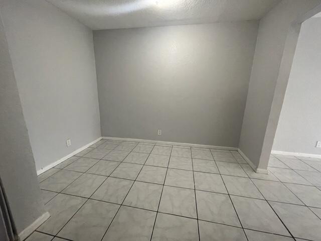 Building Photo - 7750 SW 10th Ct