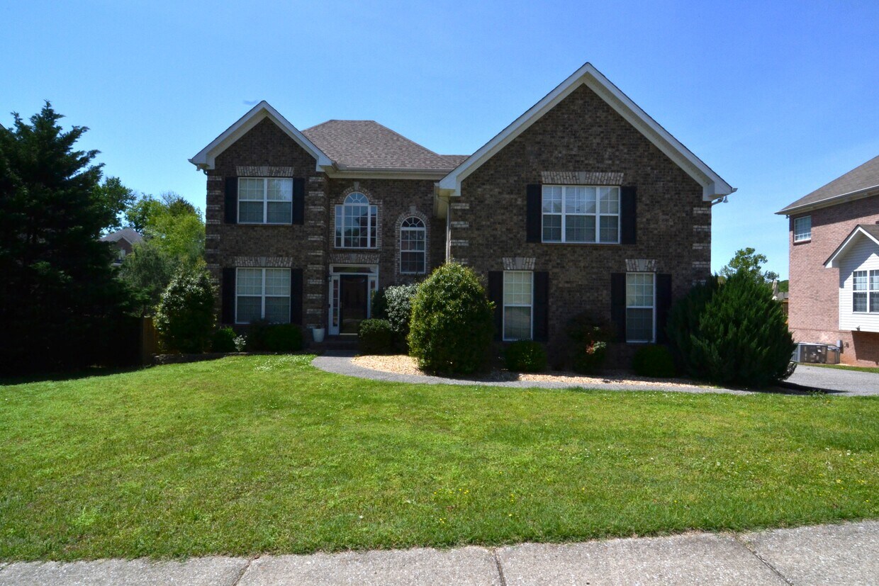 Foto principal - 116 Bartlett Ln