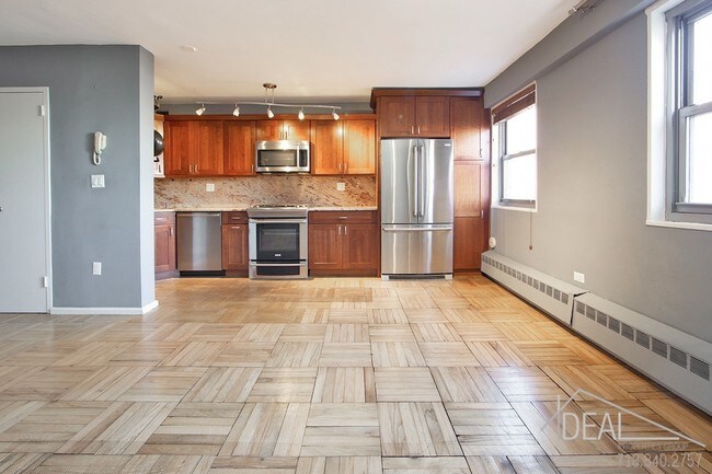 Building Photo - 215 Adams Street #14EFR