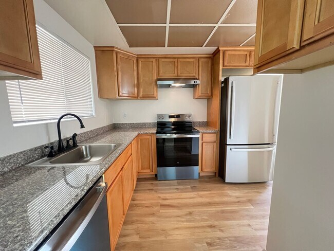 Building Photo - SPACIOUS 3 BEDROOM HOUSE IN PLEASANTON!!!
