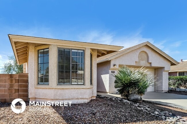 Building Photo - 8991 N Brimstone Way