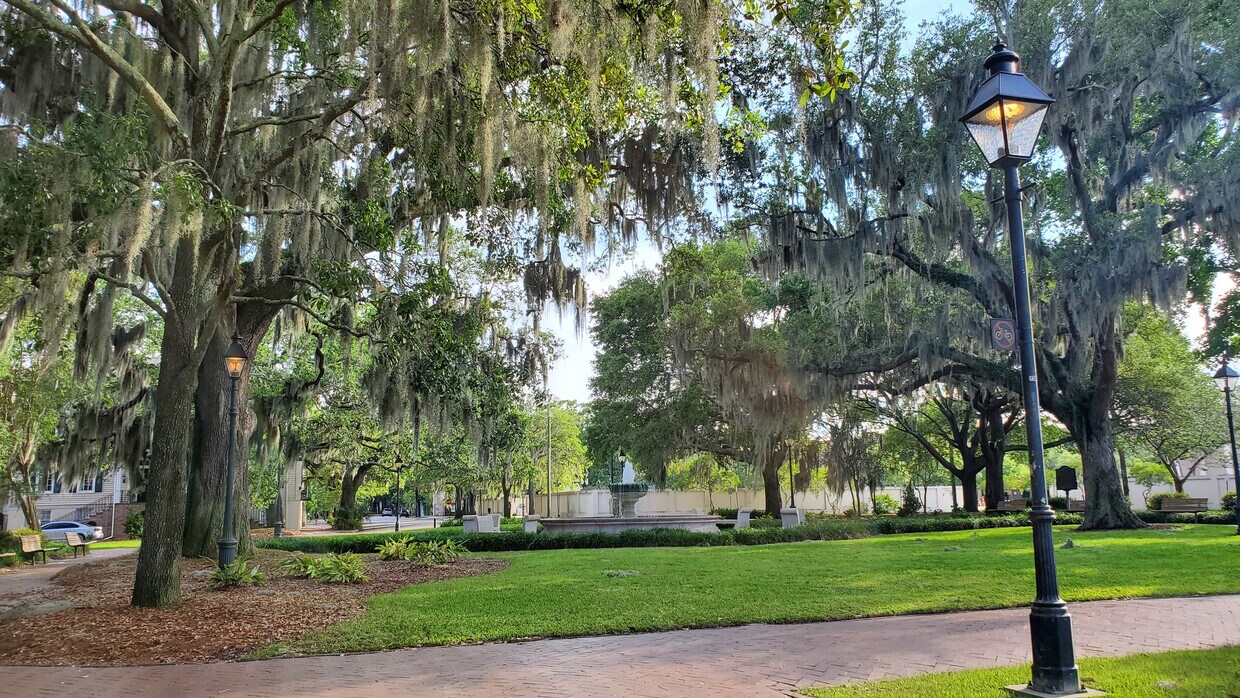 Foto del edificio - 105 W Oglethorpe Ave