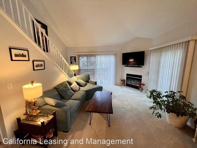 Building Photo - 2 br, 2 bath House - 24135 Del Monte #212