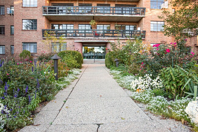 Foto del edificio - 505 Cherry St SE