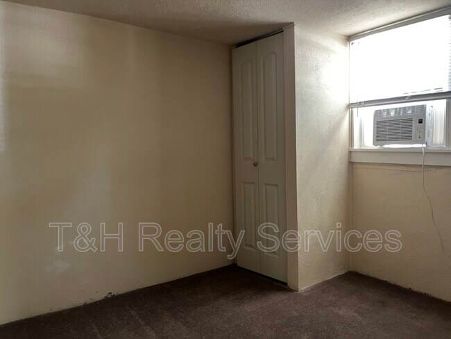 Foto del edificio - 2633 S Randolph St