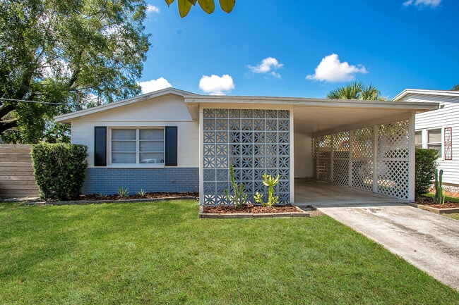 Photo - 2310 W Nassau St House