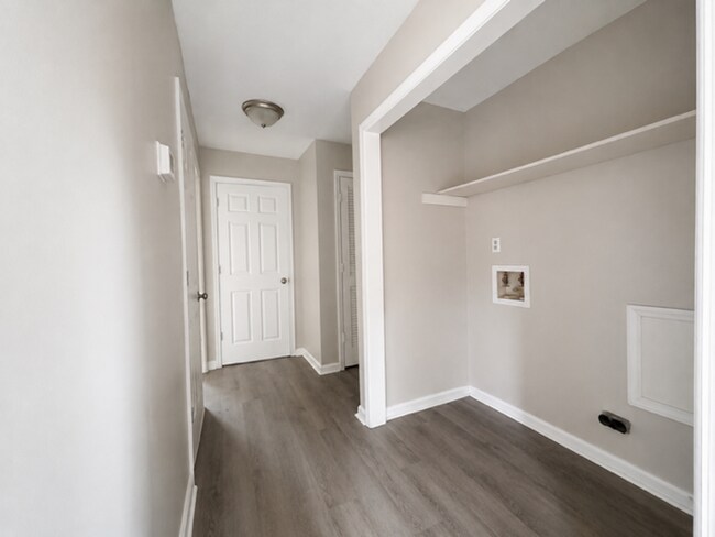 Building Photo - 4414 Bonnell Dr NW