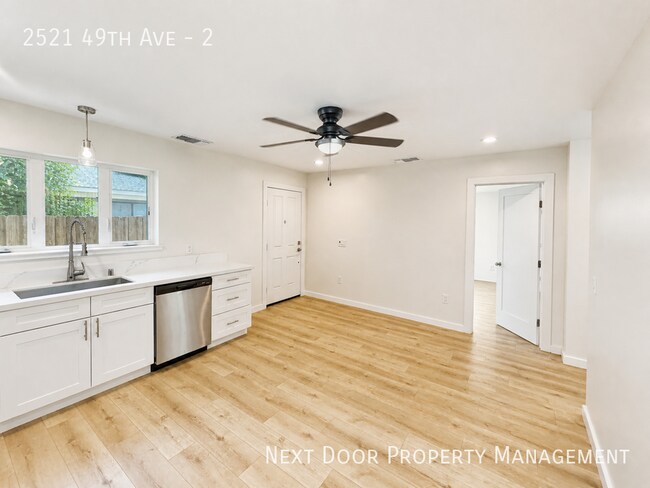 Foto del edificio - 2521 49th Ave