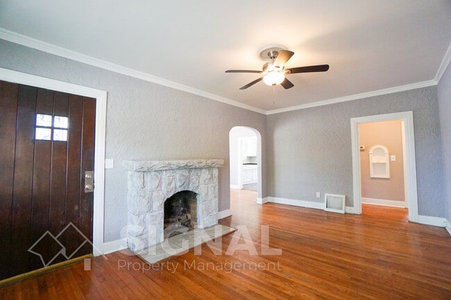 Building Photo - 7751 Rugby Ave