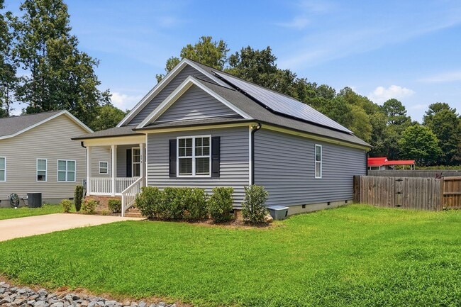 Building Photo - RANCH HOME with 3 bedrooms and 2 baths-GROWING TOWN OF ANGIER