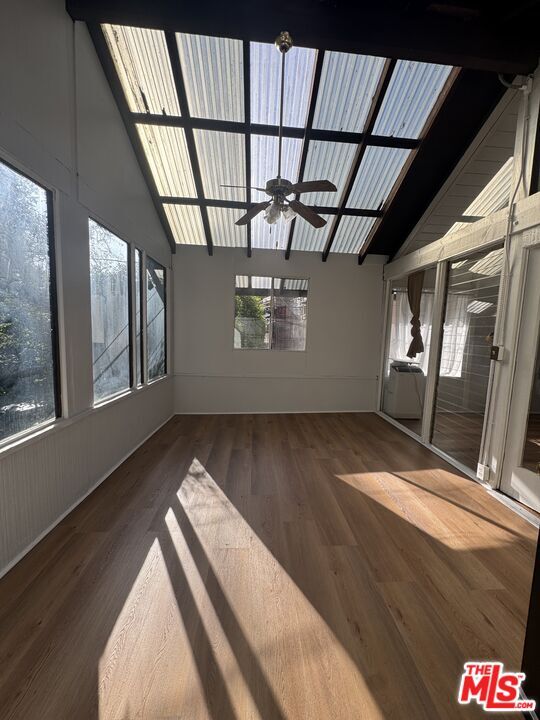 Building Photo - 825 N Beverly Glen Blvd