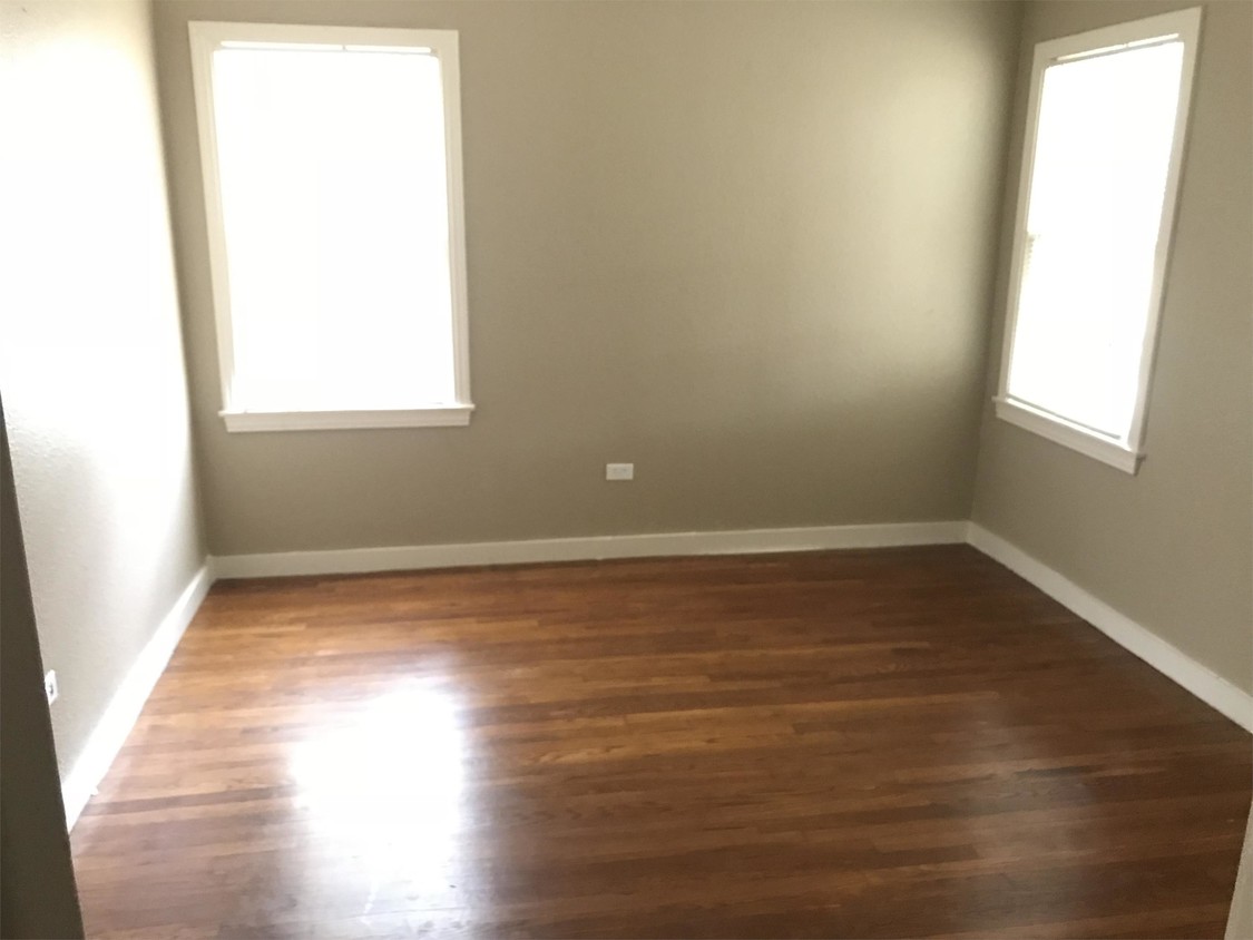 Building Photo - 3438 W Brookview Dr