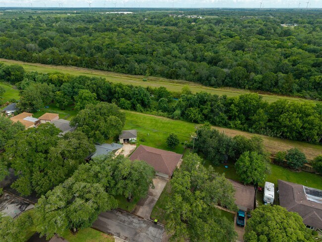 Foto del edificio - 2308 Hillcrest Dr