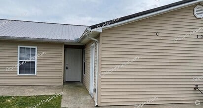 Building Photo - 102 Olivia Dr