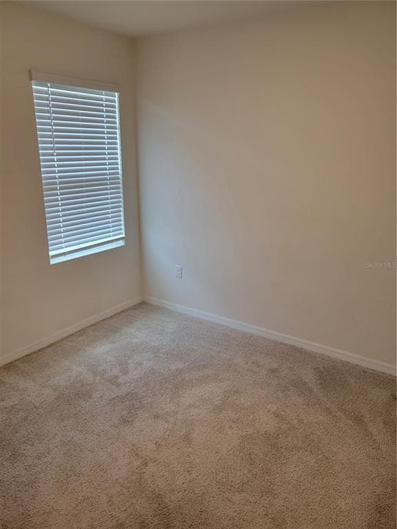 Foto del edificio - 2279 Delhi Pl