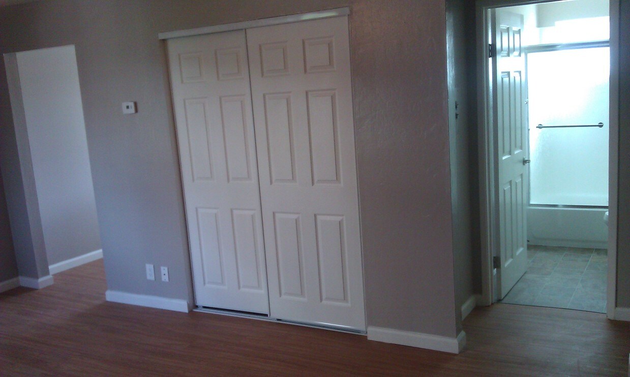 Main Room w/ many windows - 2020 Main St