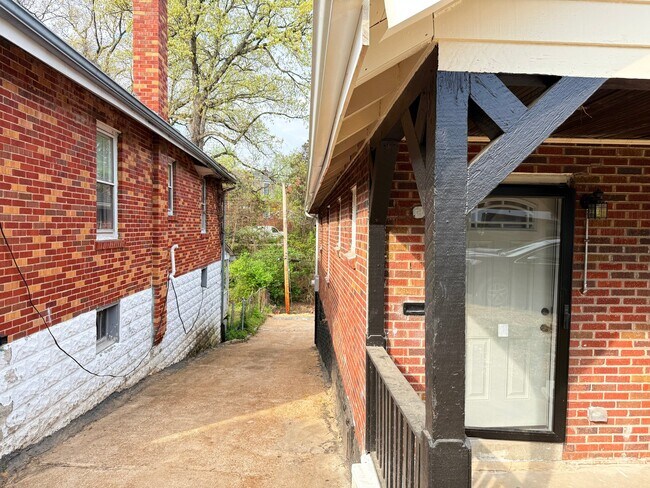 Foto del edificio - 6620 Barr St