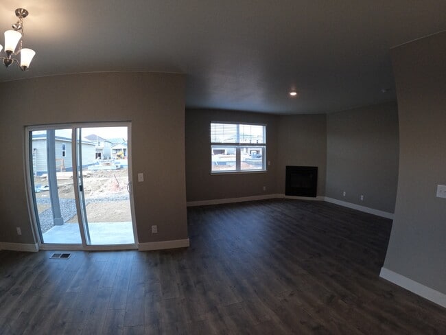 Building Photo - 1938 Raindrop Dr