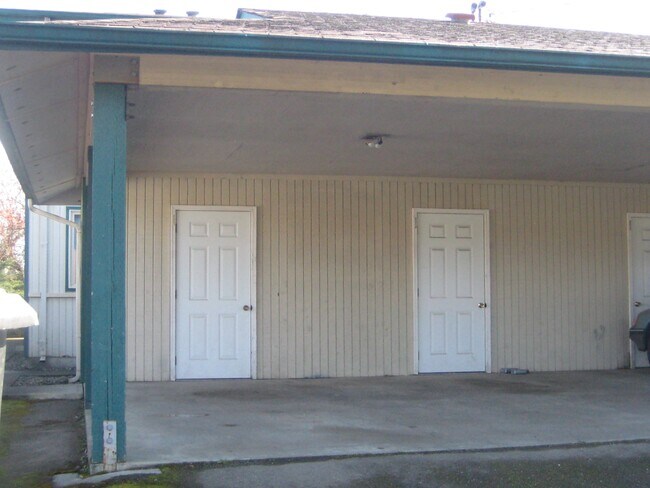 Foto del edificio - 2321 Adams St