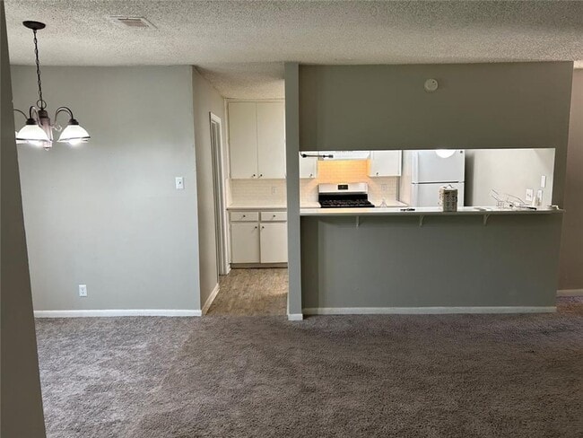 Foto del edificio - 1910 Westridge Dr