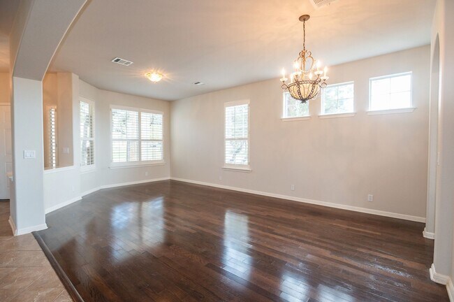 Foto del edificio - Luxurious Two Story in Sierra Vista!