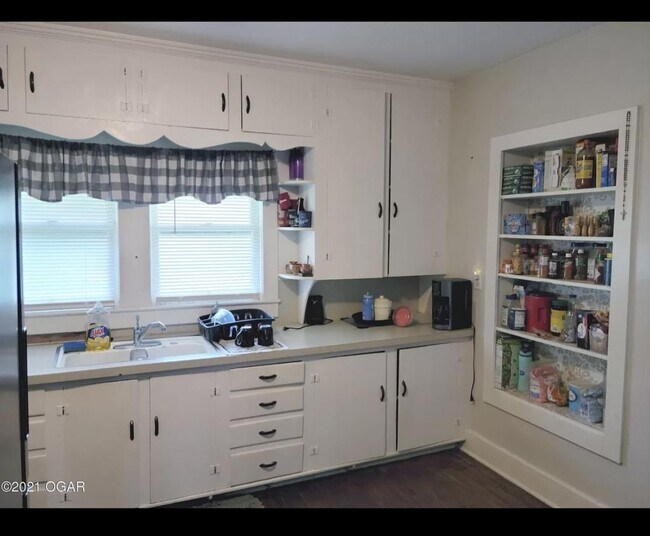 1005 E 12th St, Lamar, MO 64759 House Rental in Lamar, MO