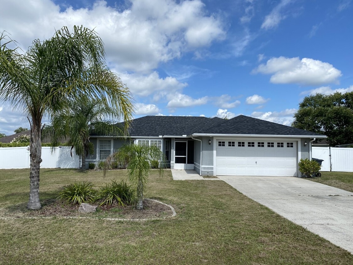 Primary Photo - South Lakeland Home!